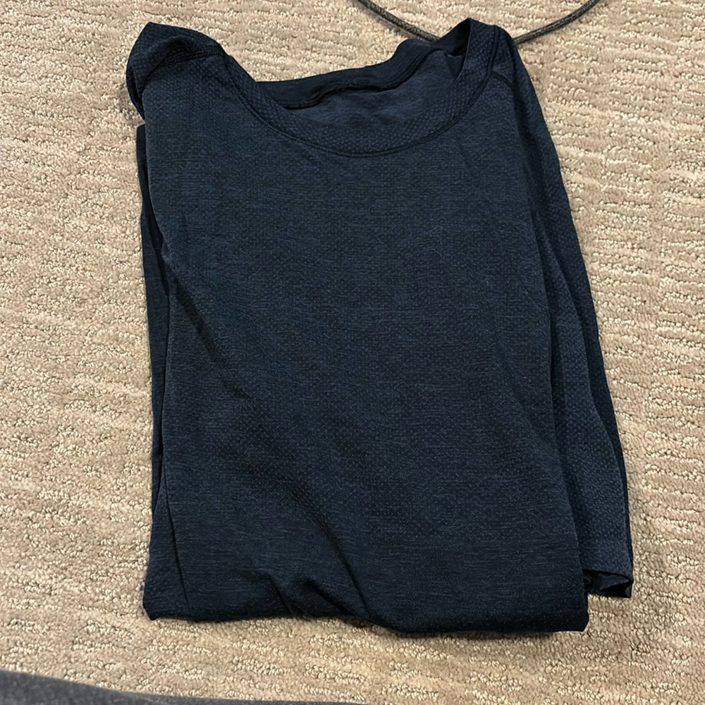 MENS METAL VENT SHIRT TRUE NAVY